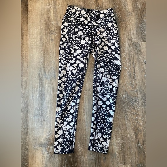 Free People X FP Movement Floral Leggings NWOT - Picture 3 of 6